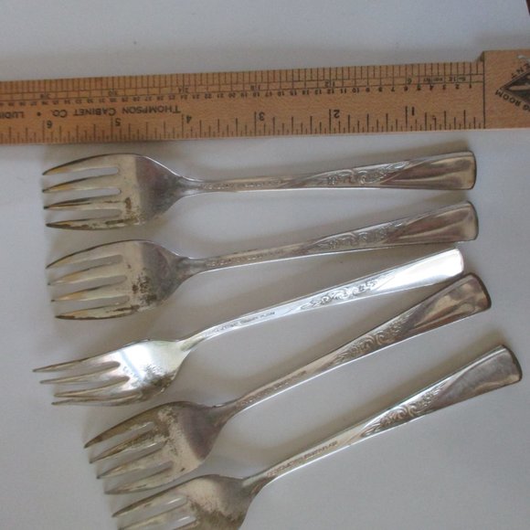 Antique Forks set of 5 Revelation Silver Plate 1953 midcentury silverplate - Picture 4 of 5